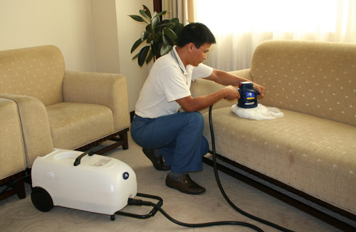 專業布藝沙發清洗人員