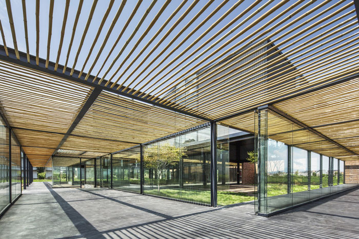 紅糖廠房進(jìn)門連廊裝修設(shè)計效果圖