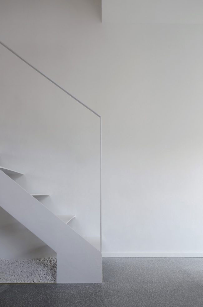 復式辦公室裝修設計樓梯細節效果圖