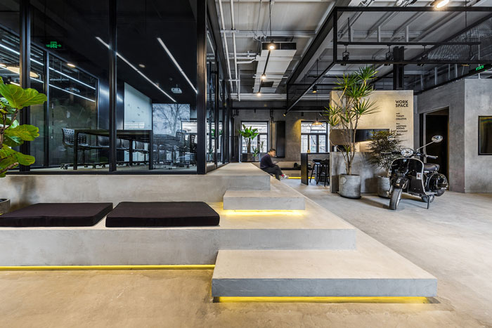 鋼結構舊廠房辦公室休息區裝修設計效果圖