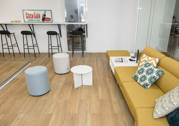 金融公司辦公室吧臺裝修設計效果圖