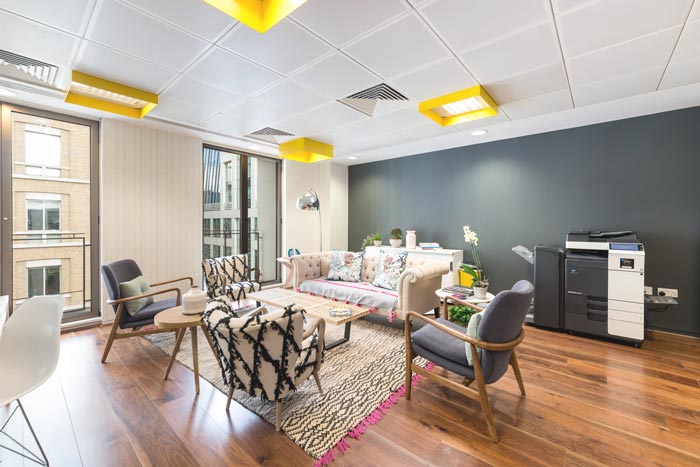 金融辦公室休息區域裝修設計案例效果圖