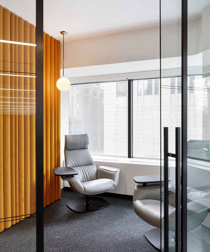 極簡風格辦公室討論區裝修設計效果圖