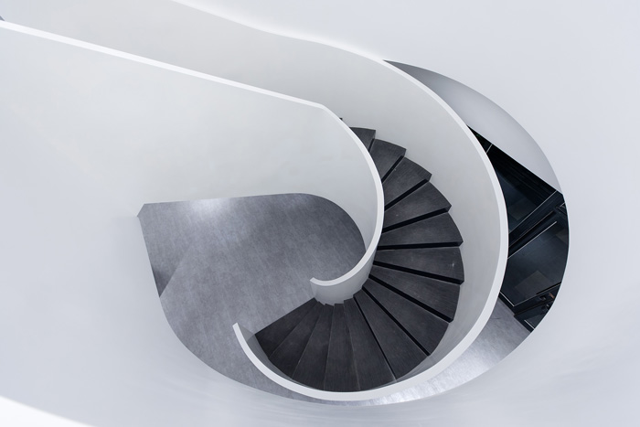 科技辦公樓旋轉樓梯裝修設計效果圖