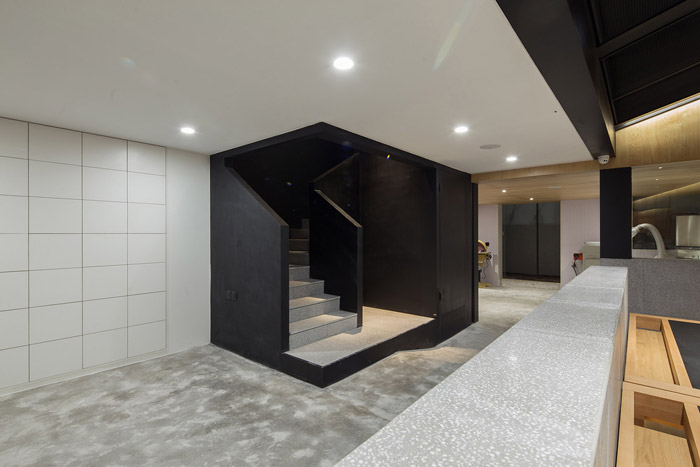 木藝實驗室樓梯入口裝修設(shè)計效果圖